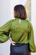 Satin Grove Top Entro