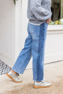 Contrast Wash Barrel Jeans Anniewear