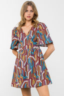 Geometric Flutter Sleeve Mini Dress - Plus Size